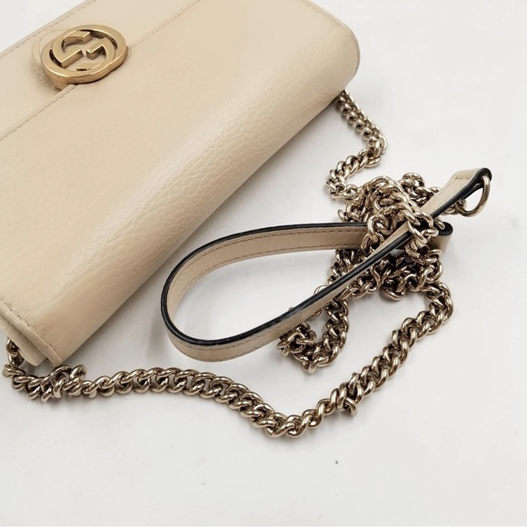 Authentic Gucci cream white interlocking GG woc on chain - Picture 8 of 11